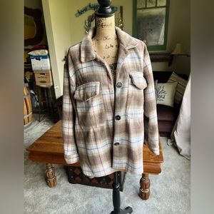 XL Women’s Plaid Shacket